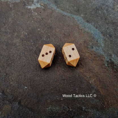 Maple Hardwood Barrell D4 Dice with Pips Symbols. 