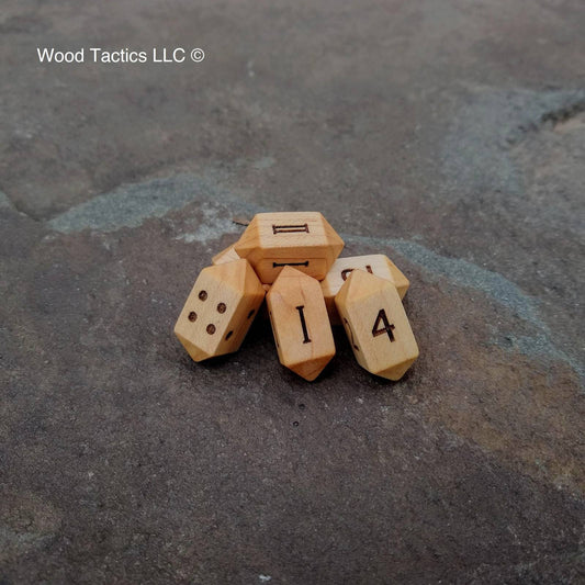 Maple Hardwood Barrell D4 Dice with Pips, Numbers and Roman Numerals Symbols. 