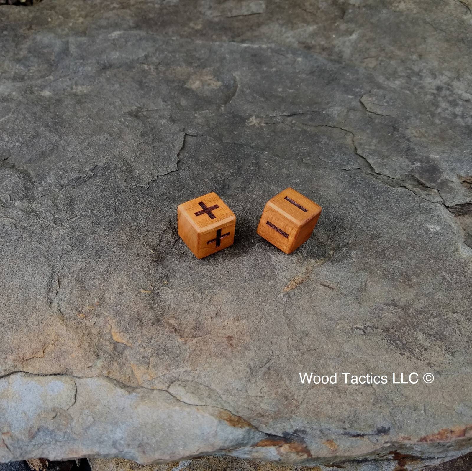 Cherry Hardwood D6 19mm in size Dice with Fate Symbols. 
